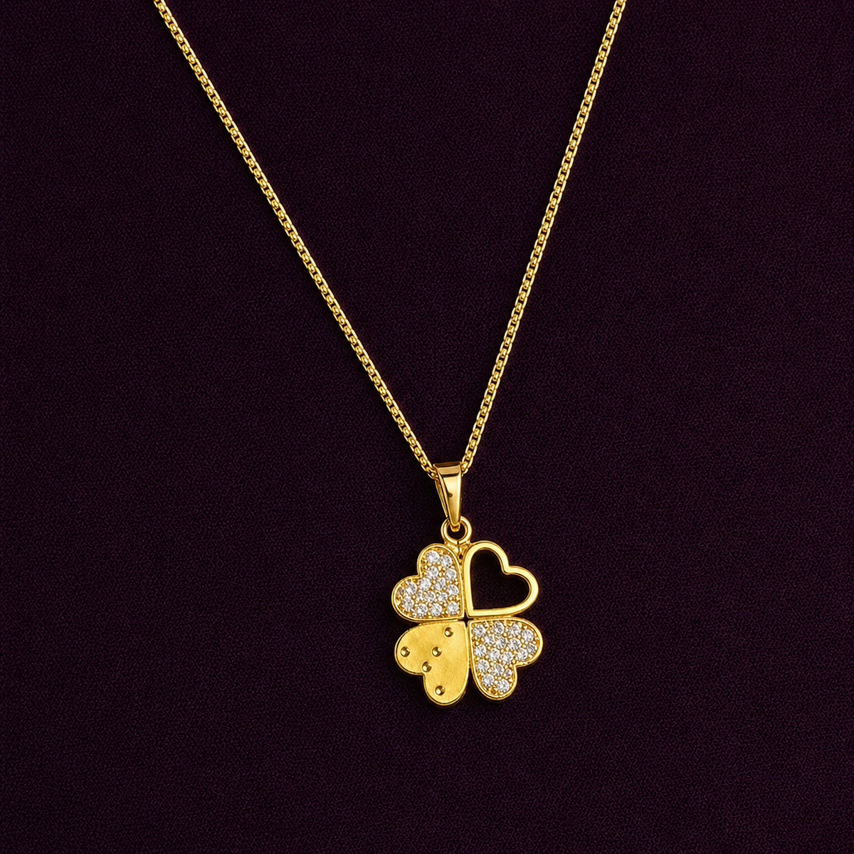 The Clover Pendant